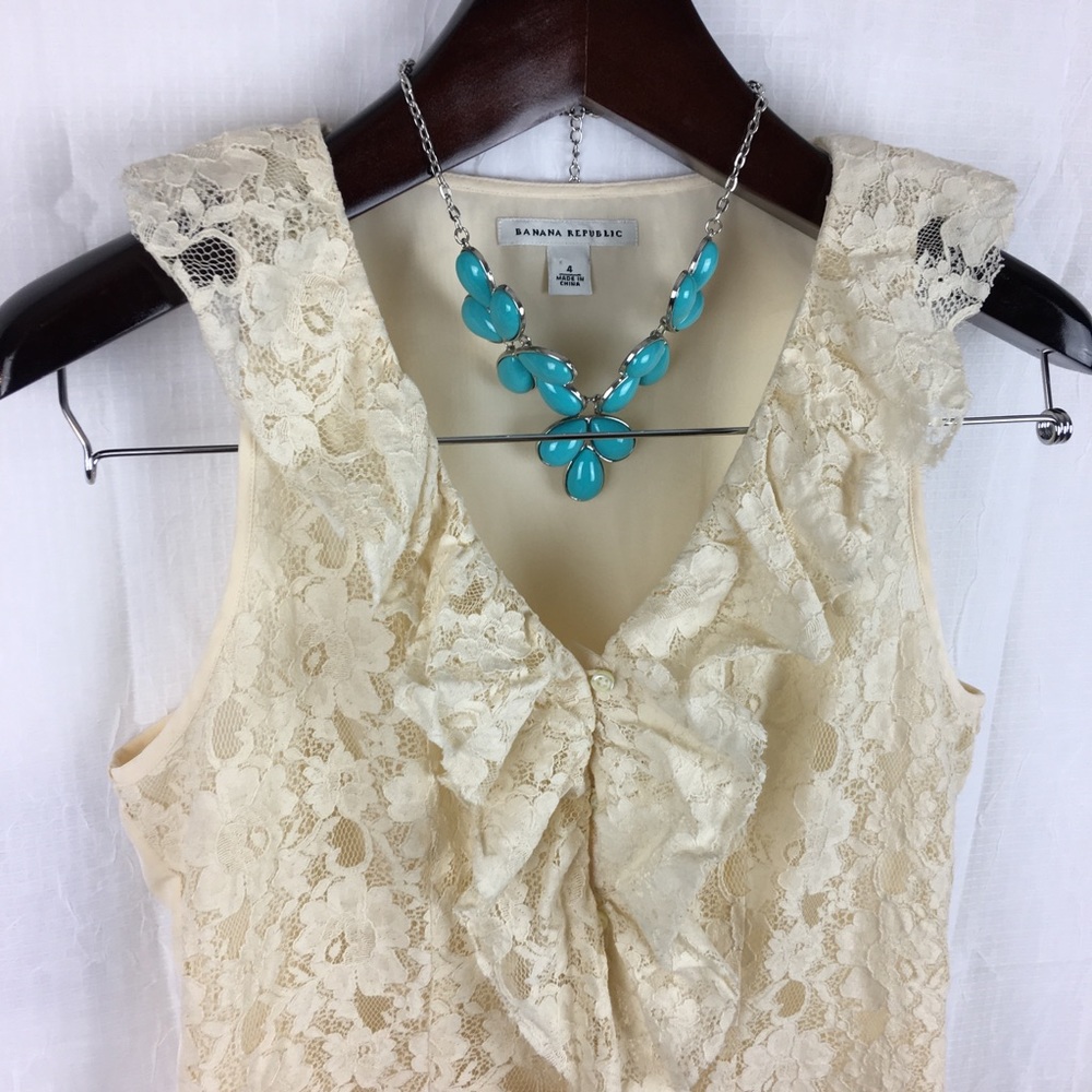 Banana Republic Buttercream Lace Button Down Tank